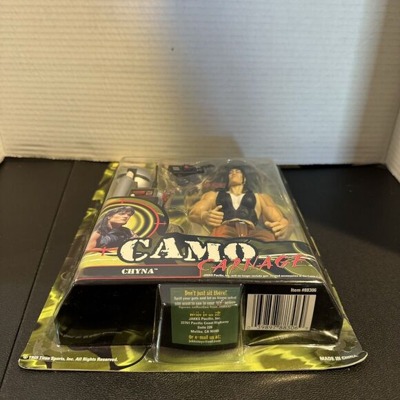 VTG 1999 WWF Chyna Camo Carnage Jakks Pacific Wrestling Figure MOC WWE Attitude - Picture 6 of 7